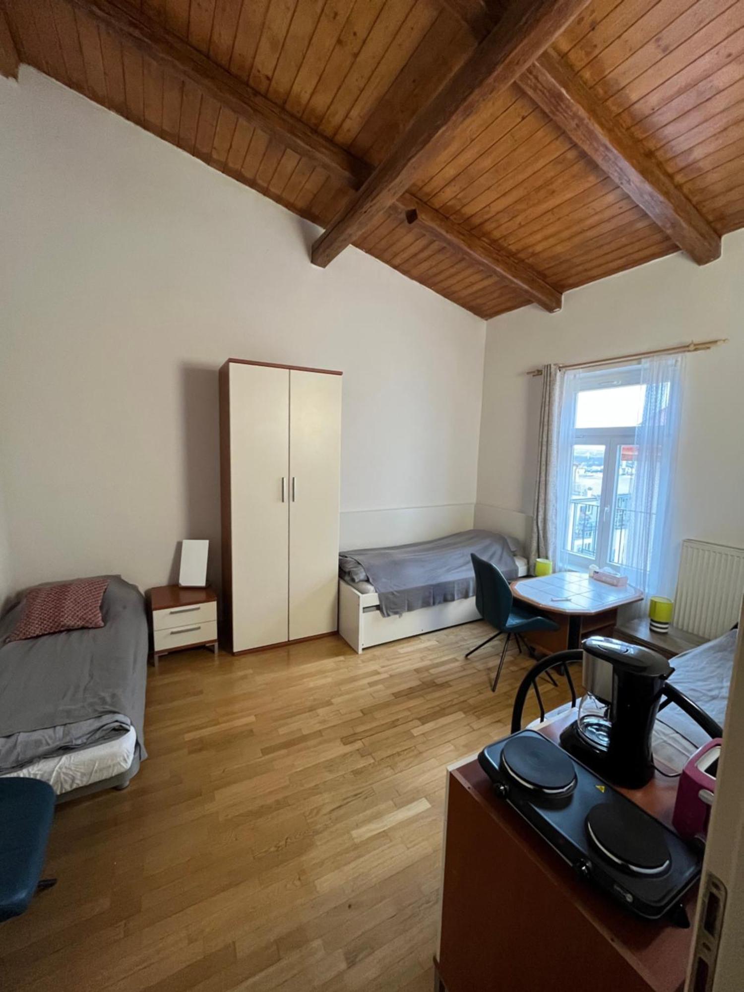 The Moon Apartment, Old Town *
